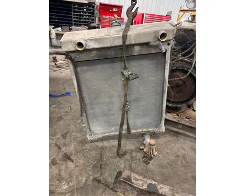 FREIGHTLINER FLB HIGH Radiator