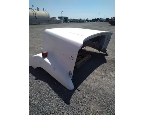 FREIGHTLINER FLC 112 HOOD