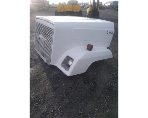 FREIGHTLINER FLC 112 HOOD
