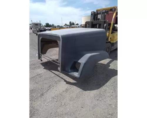 FREIGHTLINER FLC 112 Hood