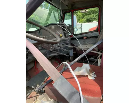 FREIGHTLINER FLC11264T/ST Complete Vehicle
