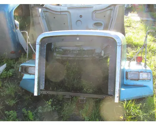 FREIGHTLINER FLC112SD Hood