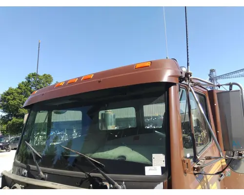 FREIGHTLINER FLC112 CAB CLIP