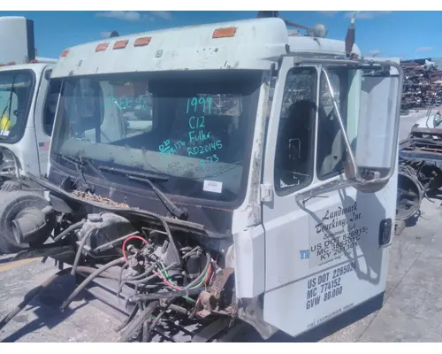 FREIGHTLINER FLC112 CAB