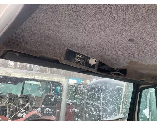 FREIGHTLINER FLC112 Cab Mount
