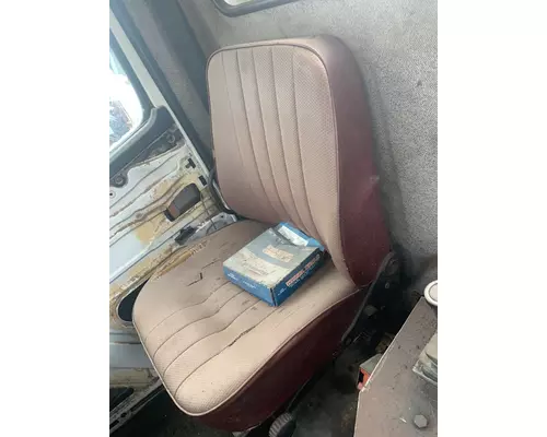 FREIGHTLINER FLC112 Cab Mount