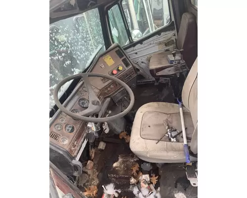 FREIGHTLINER FLC112 Cab Mount