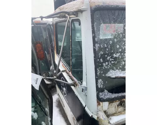 FREIGHTLINER FLC112 Cab Mount