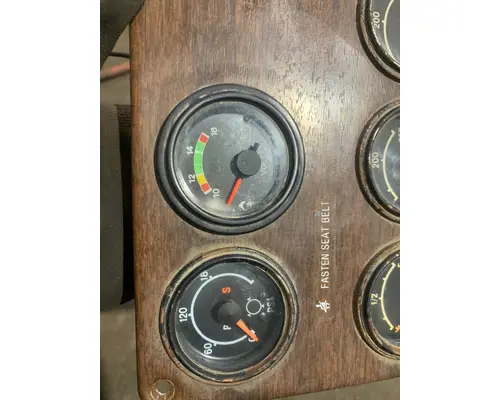 FREIGHTLINER FLC112 Dash Panel