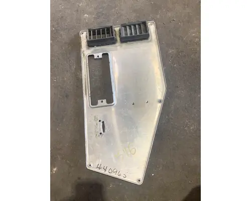 FREIGHTLINER FLC112 Dash Panel