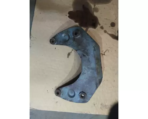 FREIGHTLINER FLC112 ENGINE MOUNTS, VEHICLE (FRONT)