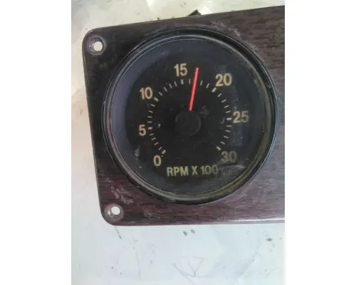 FREIGHTLINER FLC112 GAUGE CLUSTER