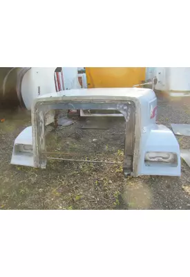 FREIGHTLINER FLC112 Hood