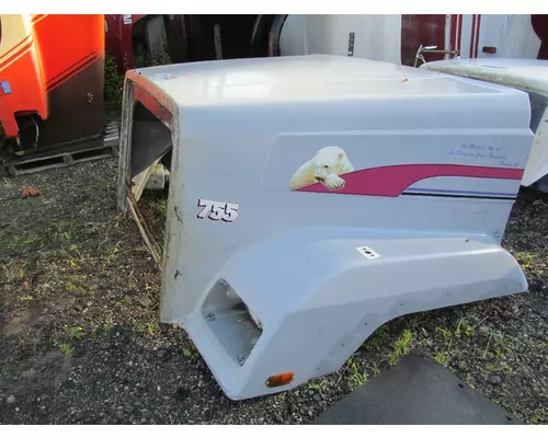 FREIGHTLINER FLC112 Hood