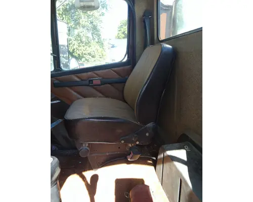 FREIGHTLINER FLC112 SEAT, FRONT