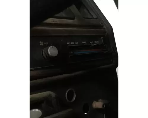 FREIGHTLINER FLC112 TEMPERATURE CONTROL