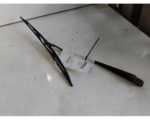 FREIGHTLINER FLC112 WINDSHIELD WIPER ARM