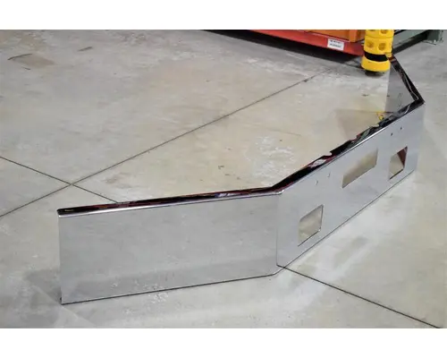 FREIGHTLINER FLC120 Bumper Assembly, Front