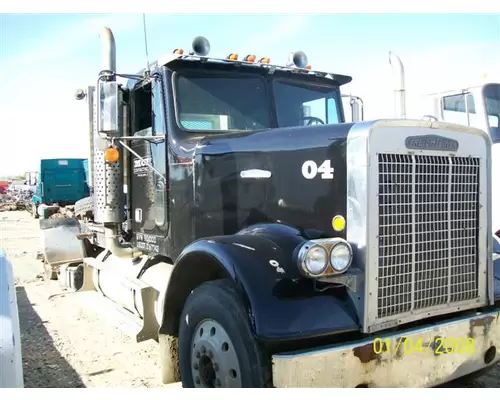 FREIGHTLINER FLC120 CAB