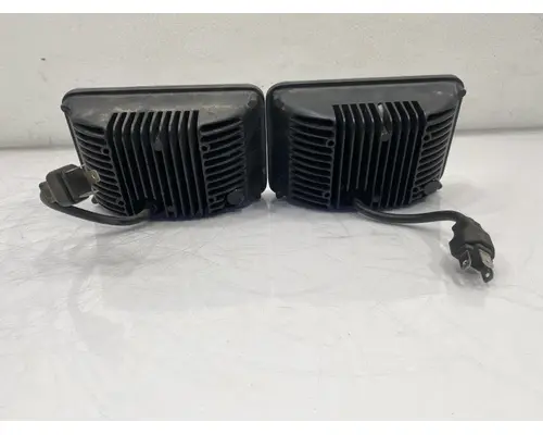 FREIGHTLINER FLC120 Headlamp Assembly