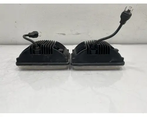 FREIGHTLINER FLC120 Headlamp Assembly