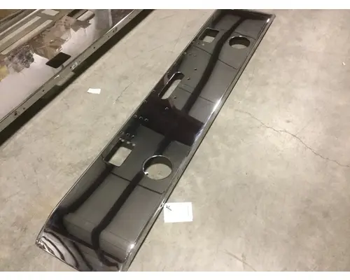 FREIGHTLINER FLC BUMPER-COMPLETE