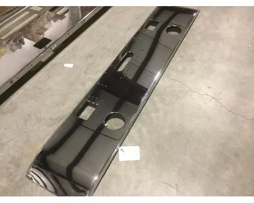 FREIGHTLINER FLC BUMPER-FRONT
