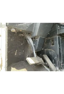 FREIGHTLINER FLC Brake/Clutch Pedal Box