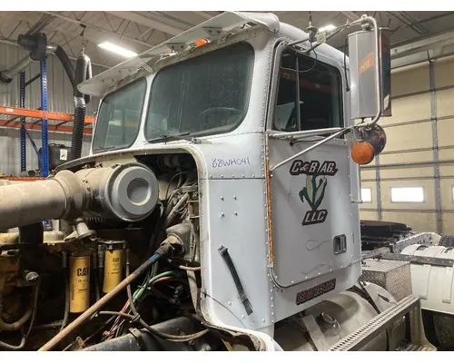 FREIGHTLINER FLC Cab Assembly