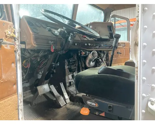 FREIGHTLINER FLC Cab Assembly