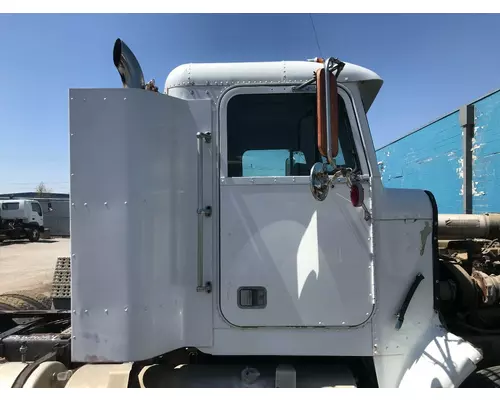 FREIGHTLINER FLC Cab Assembly