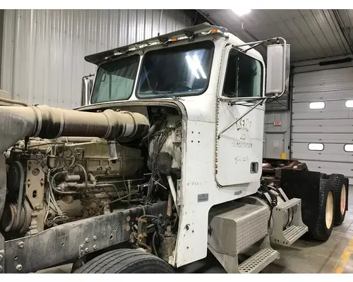 FREIGHTLINER FLC Cab Assembly