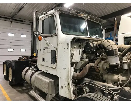 FREIGHTLINER FLC Cab Assembly