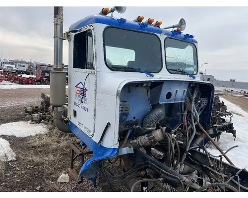 FREIGHTLINER FLC Cab Assembly