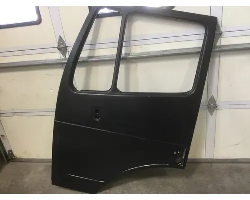 FREIGHTLINER FLC DOOR-FRONT
