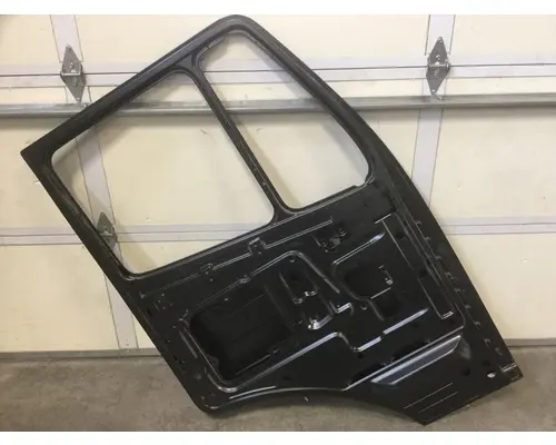 FREIGHTLINER FLC DOOR-FRONT