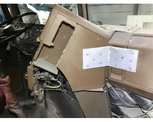 FREIGHTLINER FLC Dash Assembly