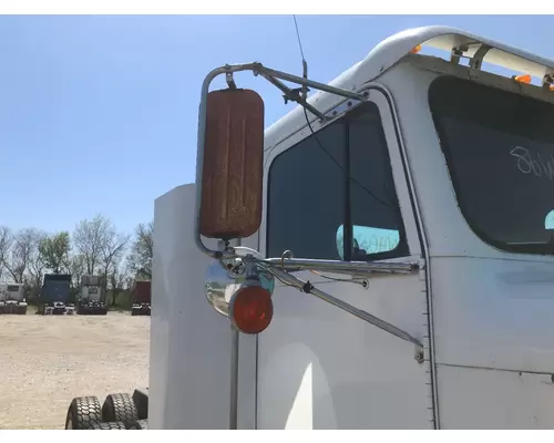 FREIGHTLINER FLC Door Mirror