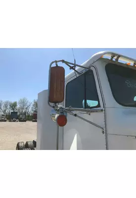 FREIGHTLINER FLC Door Mirror