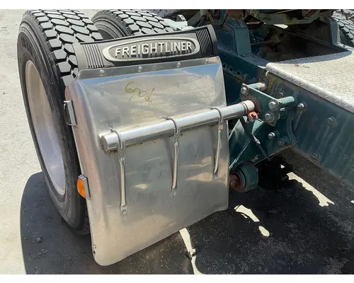FREIGHTLINER FLC Fender