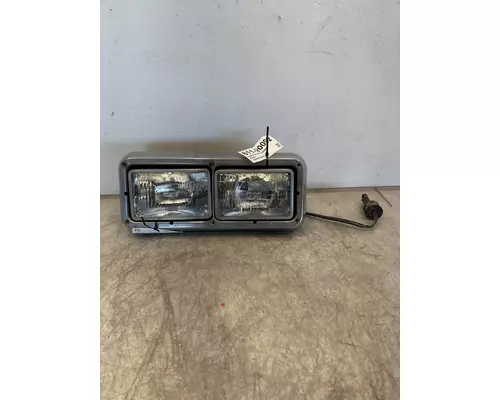 FREIGHTLINER FLC Headlight