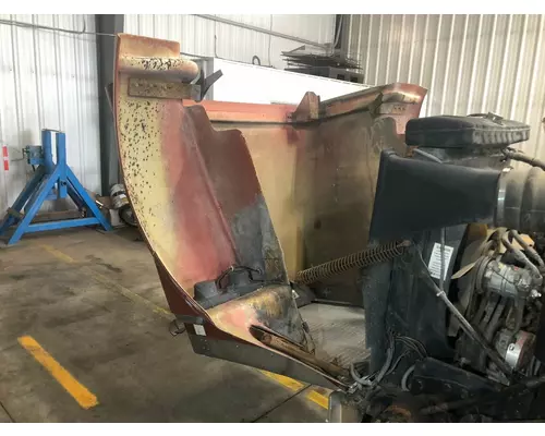 FREIGHTLINER FLC Hood