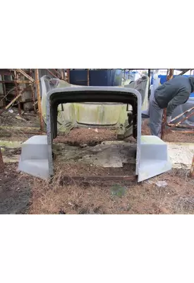 FREIGHTLINER FLC Hood