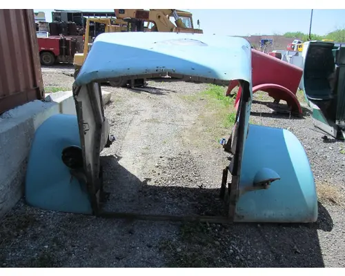 FREIGHTLINER FLC Hood