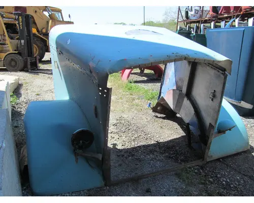 FREIGHTLINER FLC Hood