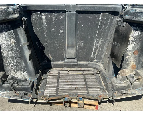 FREIGHTLINER FLC Hood