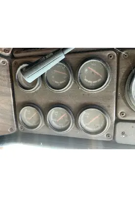 FREIGHTLINER FLC Instrument Cluster