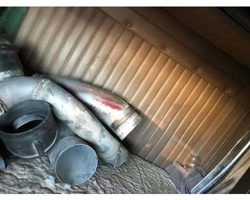 FREIGHTLINER FLC Sleeper
