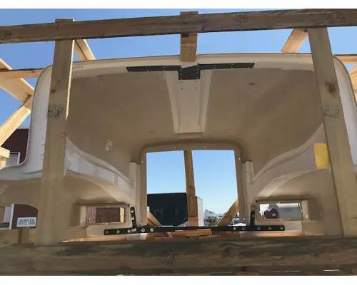 FREIGHTLINER FLD 112 HOOD