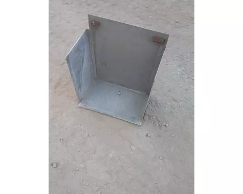 FREIGHTLINER FLD 120 BATTERY BOX COVER